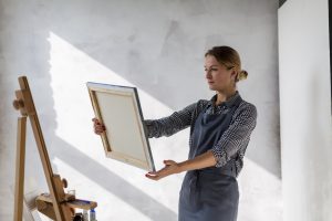 Starannie dobrane passe partout Kraków, podkreślające detal obrazu i dodające mu przestrzeni wizualnej.