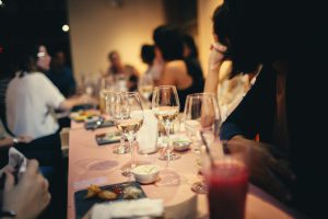 Przepisy na imprezowe drinki, które zrobią efekt WOW