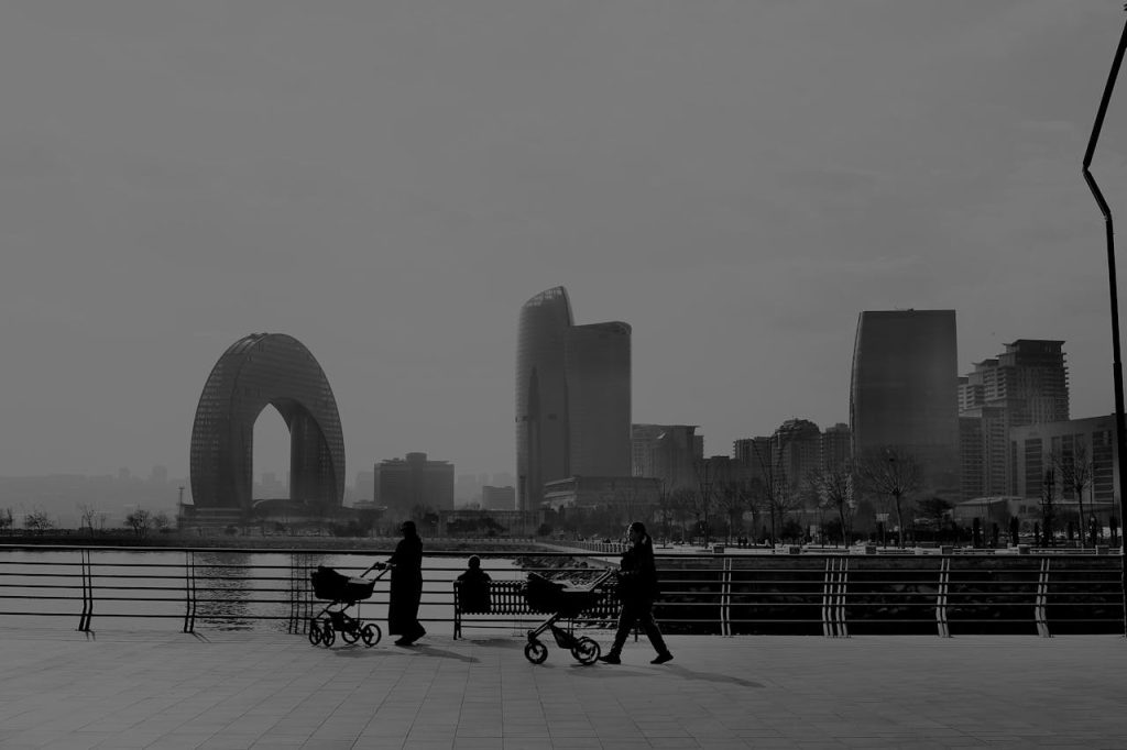 producenci wózków dziecięcych - jak wybrać odpowiednią markę?